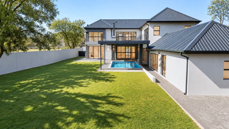 5 Bedroom Property for Sale in Meerhof North West